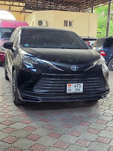 электромобиль дешевый: Toyota Sienna: 2021 г., Гибрид, Минивэн — 4