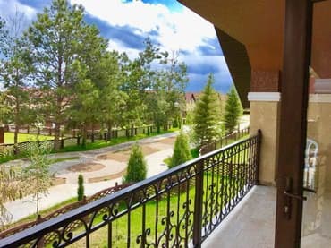 гостевой дом шоколад иссык куль: Коттедж 14 расположен в пансионате "Лазурный берег" на берегу озера — 4