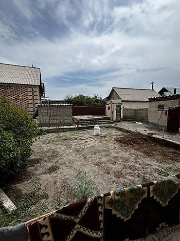 Продажа домов: Продаётся жилой дом с приусадебным участком. Характеристики дома: - — 2