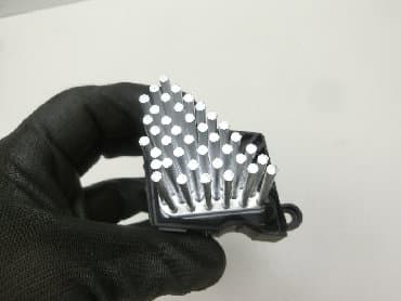 e38: Резистор печки, Ёжик на BMW x5 E53, E39, E38 Номер детали - 0 В — 4