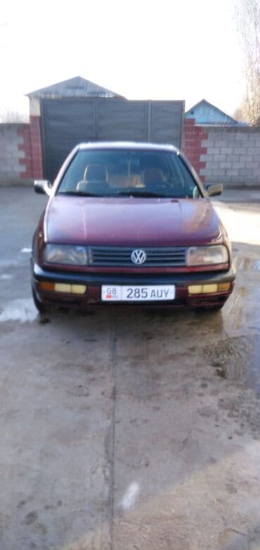 авто венто: Volkswagen Vento: 1992 г., 1.8 л, Механика, Седан — 6