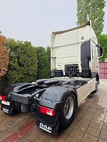 xf: Тягач, DAF, 2019 г., Тентованный — 2