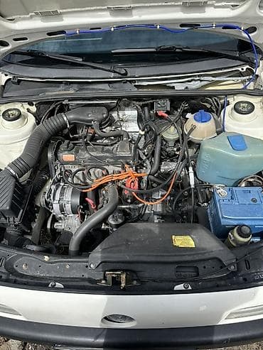 Унаа сатуу: Volkswagen Passat Variant: 1993 г., 1.8 л, Кол менен иштөөчү, Бензин, Универсал — 9