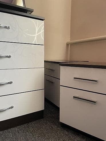 мебель исфана: Спальный гарнитур в современном стиле Состав набора: - Двуспальная — 3