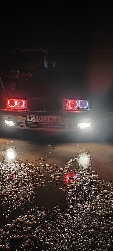 машина bwm: BMW 3 series: 1992 г., Седан — 4