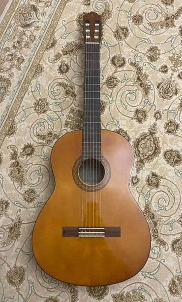 продаю скрипку: Yamaha C40 Классическая гитара с корпусом натурального древесного — 1