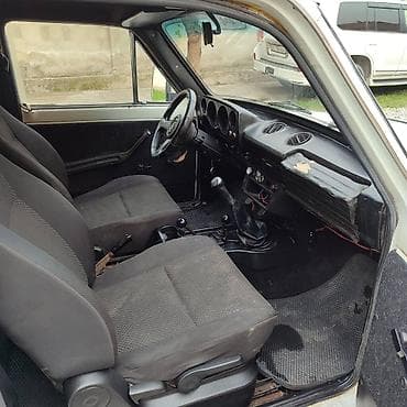 mini cuper: ВАЗ (ЛАДА) 4x4 Нива: 1991 г., 1.7 л, Механика, Бензин, Внедорожник — 6