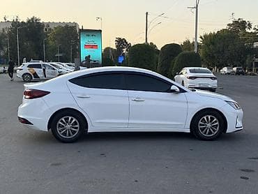 Унаа сатуу: Hyundai Avante: 2018 г., 1.6 л, Автомат, Бензин, Седан — 6