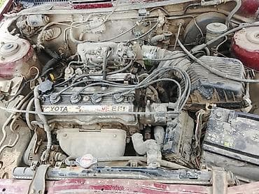 куаре дайхатсу: Toyota Carina: 1988 г., Механика, Бензин, Седан — 3