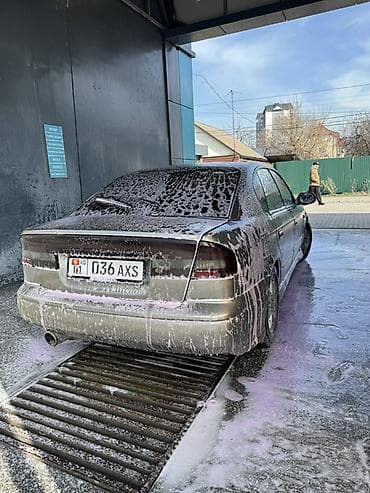 bmw 3: Subaru Legacy: 2001 г., 2 л, Автомат, Газ, Седан — 4