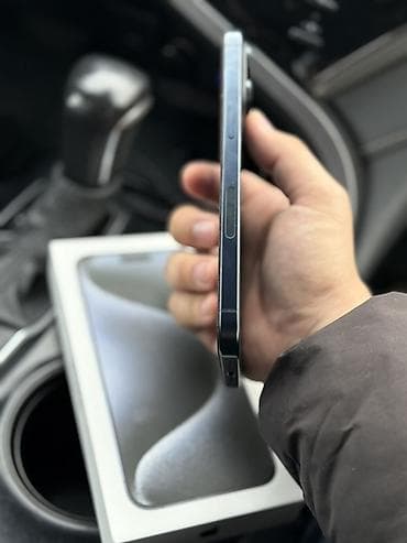 Акылдуу сааттар: IPhone 15 Pro, Black Titanium, Куту — 3