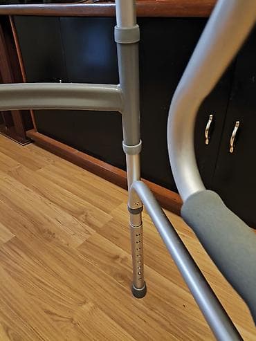 протезы для ног: Ходунки для взрослых/пожилых, алюминиевые, складные - Материал — 4