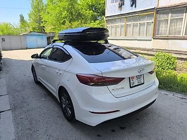 Продажа авто: Hyundai Elantra: 2017 г., 2 л, Автомат, Бензин, Седан — 5