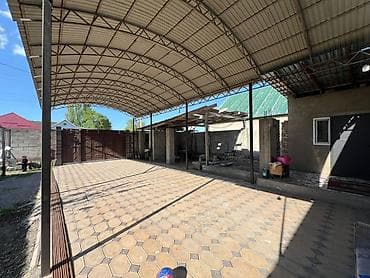 котежи: 🏡✨ ПРОДАЁТСЯ ПРОСТОРНЫЙ ДОМ ✨🏡 📍 Район: ГЭС-3 🏠 Комнат: 4 📐 Площадь — 5