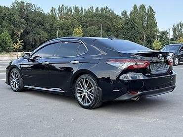 Toyota Camry: 2022 г., 3.5 л, Автомат, Бензин, Седан — 8