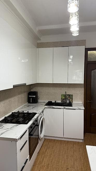 Батирлер: 3 бөлмө, 71 м², Сталинка, 1 кабат, Косметикалык оңдоо — 9