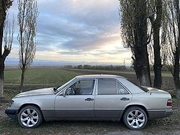 subaru outback 2013: Mercedes-Benz W124: 1993 г., 3.2 л, Ручные, Бензин, Седан — 5