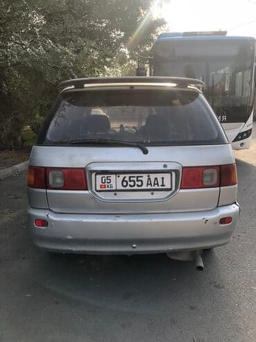 рейка на ипсум: Toyota Ipsum: 1996 г., 2 л, Автомат, Бензин, Минивэн — 3