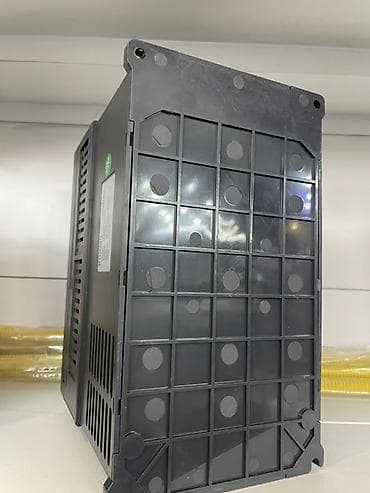 конвер: Преобразователь частоты (инвертор) KuWatt, модель MC5001-2S0075G - — 3