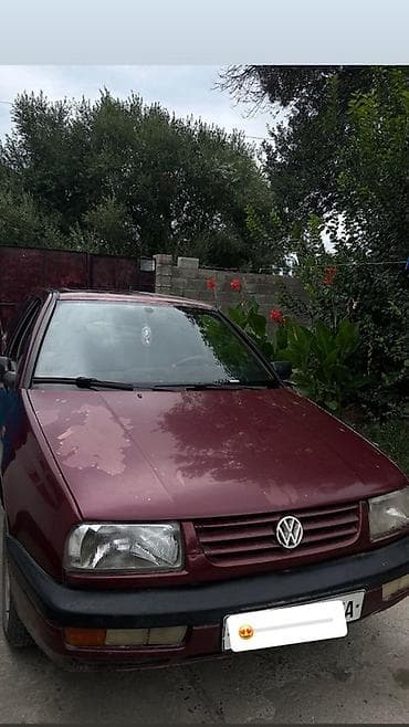 shevrole volt: Volkswagen Vento: 1992 г., 1.8 л, Механика, Бензин, Седан — 1