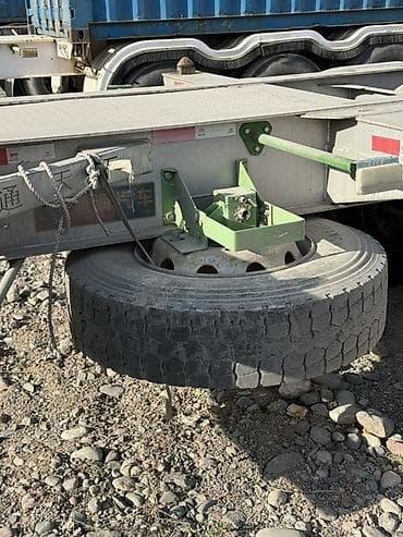 byd e6: Кронштейн-лебёдка для запасного колеса полуприцепа на 19.5-22.5 - — 2