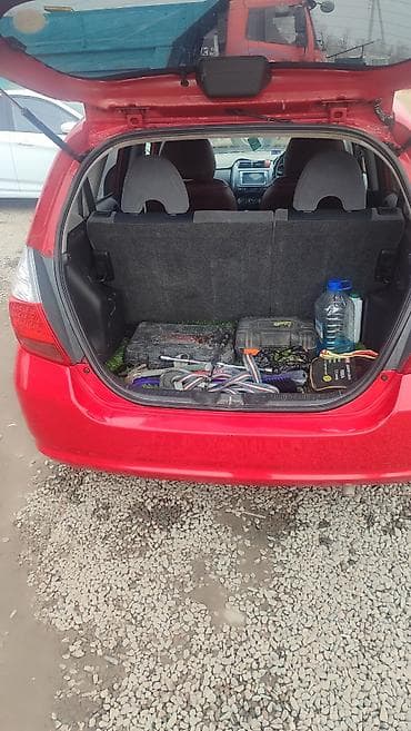 Транспорт: Honda Fit: 2004 г., 1.3 л, Автомат, Хэтчбэк — 5
