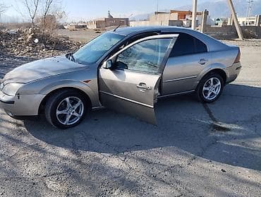 audi q3: Ford Mondeo: 2002 г., 2.5 л, Механика, Бензин, Хэтчбэк — 5