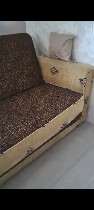 Прямой диван