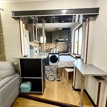 Батир сатып алам: Студия, Толугу менен эмереги бар — 4