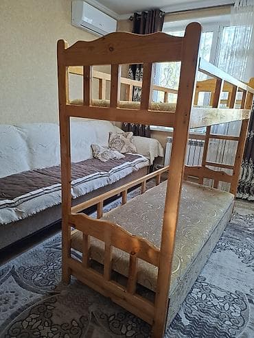 подушка из синтепона: Двухъярусная кровать из натурального дерева. - Материал: массив — 2