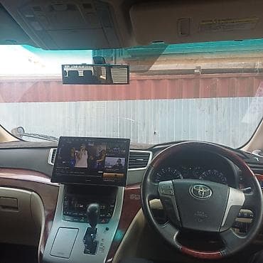 Toyota Alphard: 2010 г., 2.4 л, Вариатор, Бензин, Минивэн