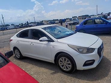 решетка е39: Hyundai Solaris: 2018 г., 1.6 л, Автомат, Бензин, Седан — 5