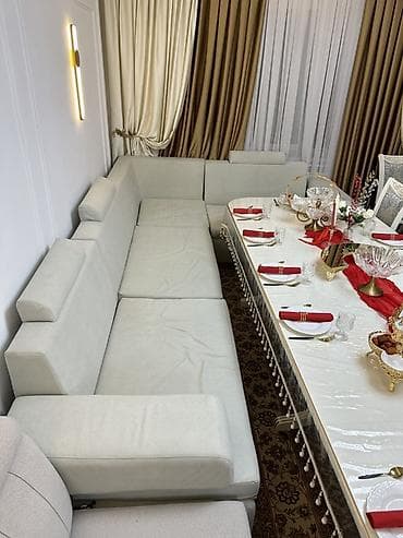 Офисная мебель: Угловой диван, C подушками — 1