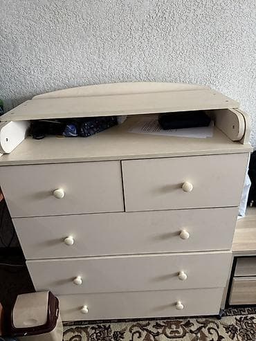 Детские односпальные кровати: Детский комплект: - Кроватка классическая из светлого дерева с — 3