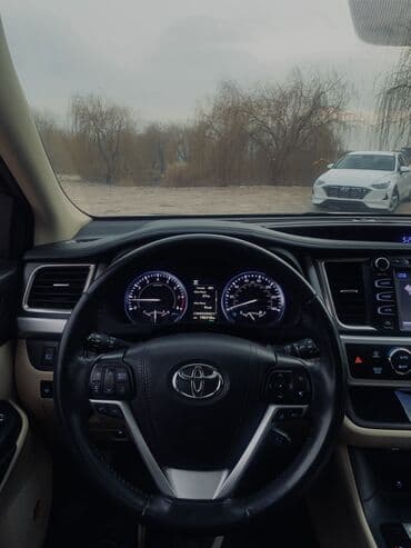 машина за 2000 долларов в бишкеке: Toyota Highlander: 2019 г., 3.5 л, Автомат, Бензиновая, Кроссовер — 9