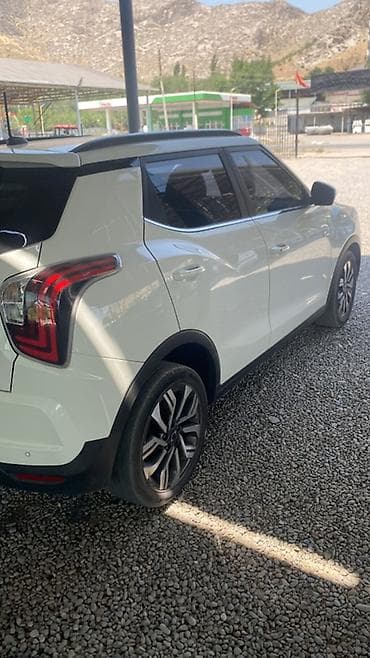 гранат ист: Ssangyong Tivoli: 2020 г., 1.5 л, Автомат, Бензин, Кроссовер — 2