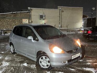 Honda Fit: 2002 г., 1.3 л, Автомат, Бензин, Хэтчбэк