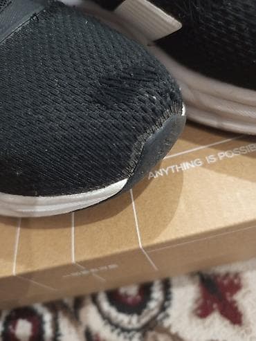 ноокен масы: Эркектердин кроссовкасы, 41.5, Adidas, Колдонулган, түсү - Кара, Өзү алып кетүү — 3