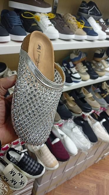 волейбольный обувь: Сабо, 35, 36, 37, Новый, цвет - Золотой — 1