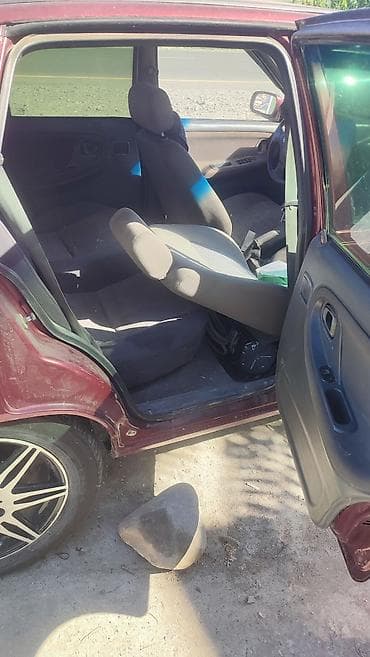 toyoto ist: Daewoo Nexia: 1994 г., 1.5 л, Механика, Бензин, Седан — 1