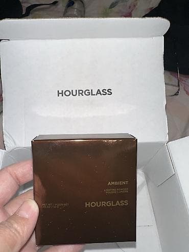 Hourglass Ambient Lighting Powder — оттенок Luminous Light, 10 г (0.35 — 1
