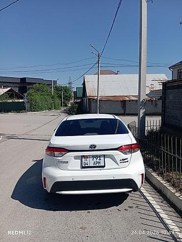 для круп: Toyota Corolla: 2021 г., 1.8 л, Автомат, Гибрид, Седан — 3