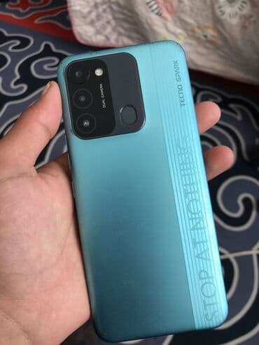 Tecno Spark, Б/у, 64 ГБ, цвет - Голубой