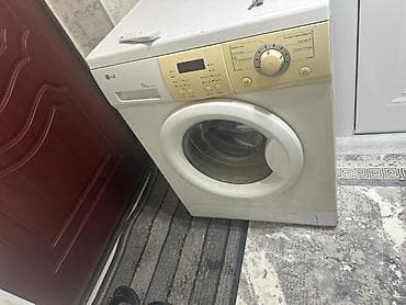 Стиральная машина LG, фронтальная загрузка, загрузка до 5 кг