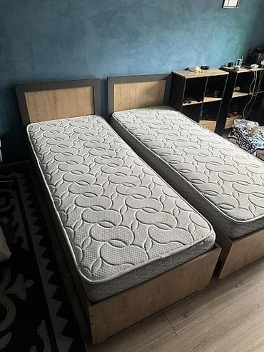 sofa bed: Односпальная кровать, Б/у, С матрасом, длина - 203 см — 1