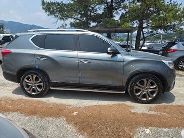 срочно продаю в связи с переездом: Ssangyong Rexton: 2018 г., 2.2 л, Автомат, Дизель, Внедорожник — 2