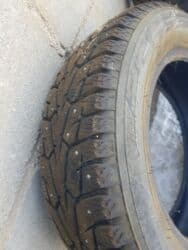 купить футбольные бутсы: Продам резины r15 185(шипы)
состояние отличное 
цена 10тыс за комплект — 6