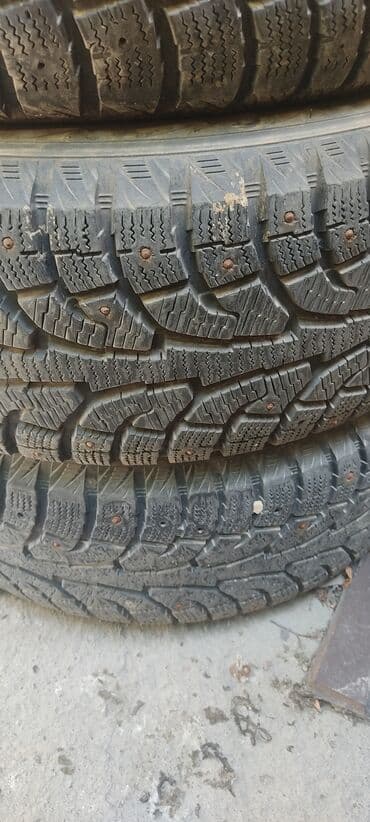 шинный центр бишкек цены: Продаю два комплекта зимних шин, одни шипованные, другие просто — 7