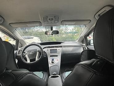 Продажа авто: Toyota Prius: 2013 г., 1.8 л, Вариатор, Гибрид, Хэтчбэк — 8
