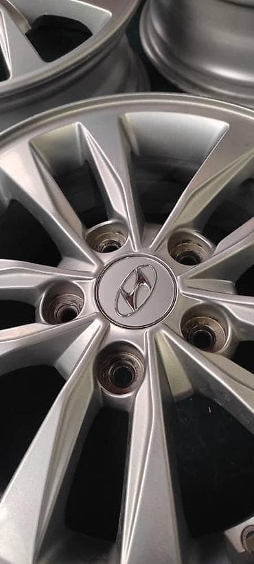 mersedes e 210: Литые Диски R 15 Hyundai, Комплект, отверстий - 5, Б/у — 2